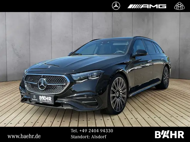 Mercedes-Benz 220 main image