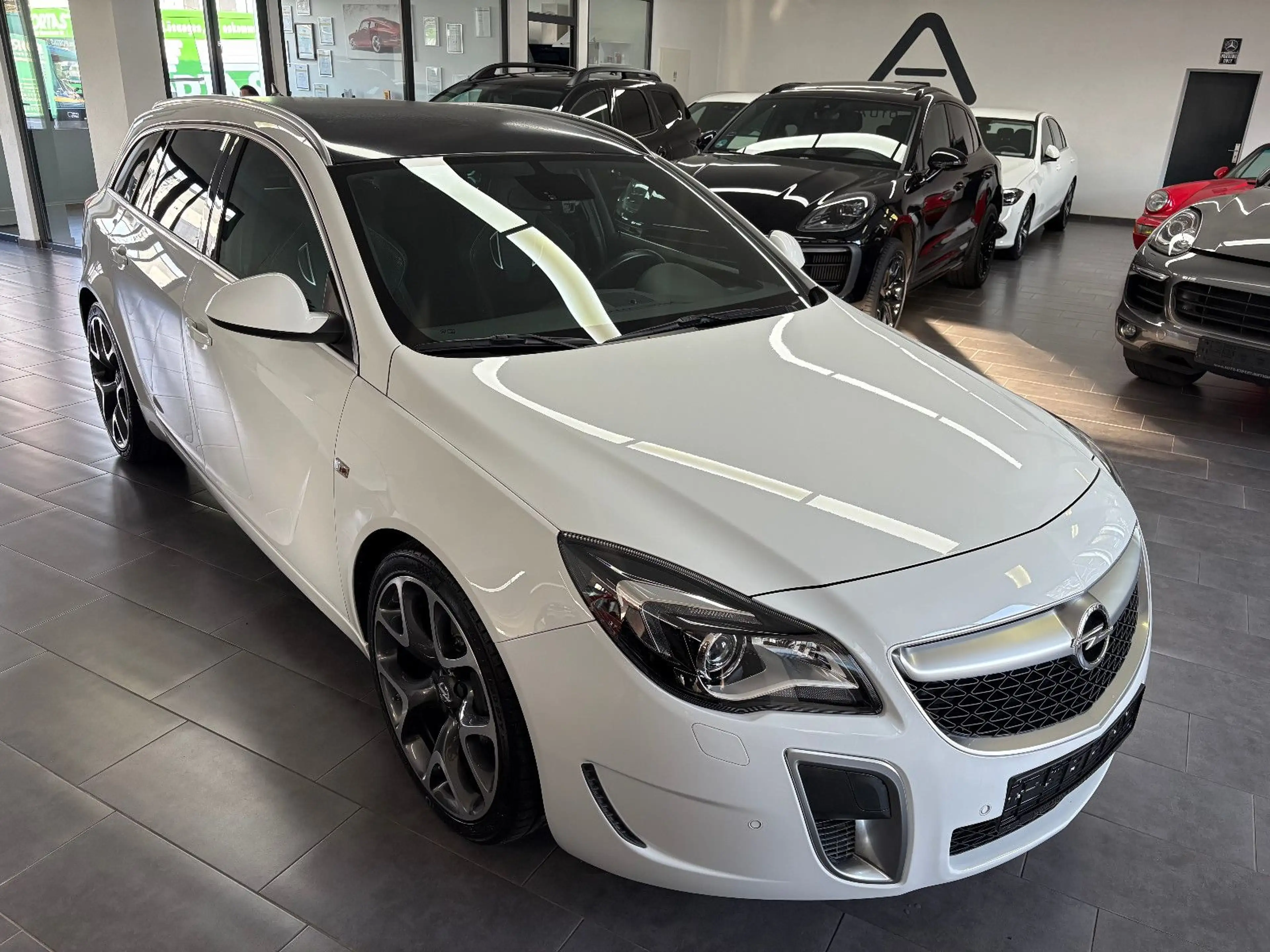 Opel Insignia A Sports Tourer OPC 4x4 1.Hand