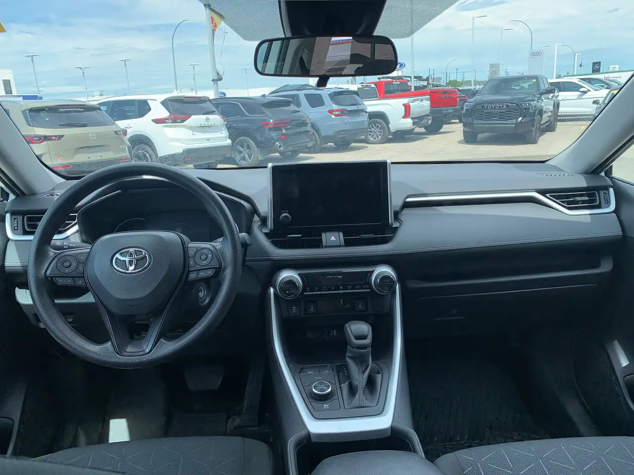 Toyota RAV 4 снимка Toyota RAV 4