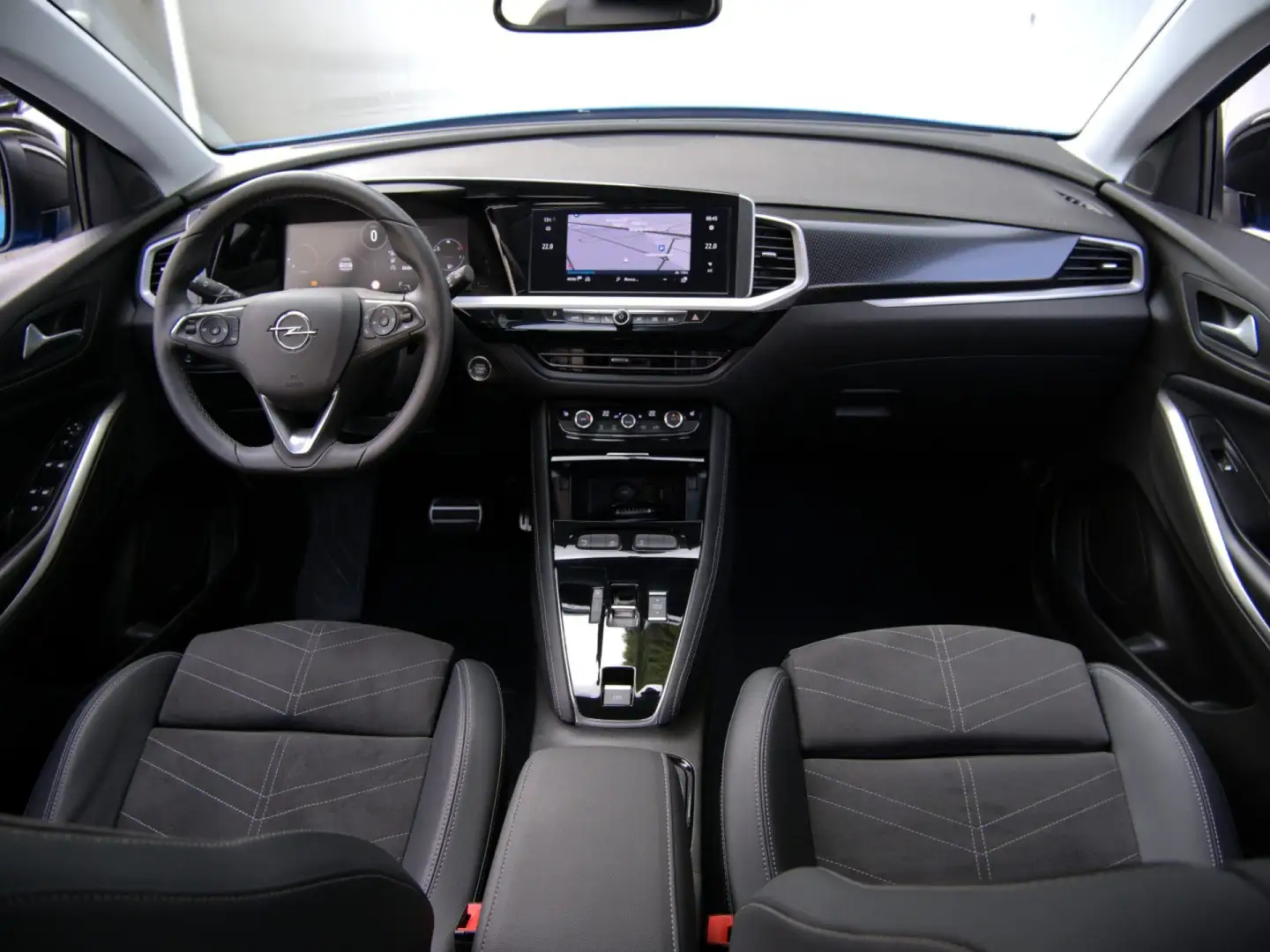 Opel Grandland 1.5 diesel Ecotec aut. Ultimate Blu/Azzurro - 2