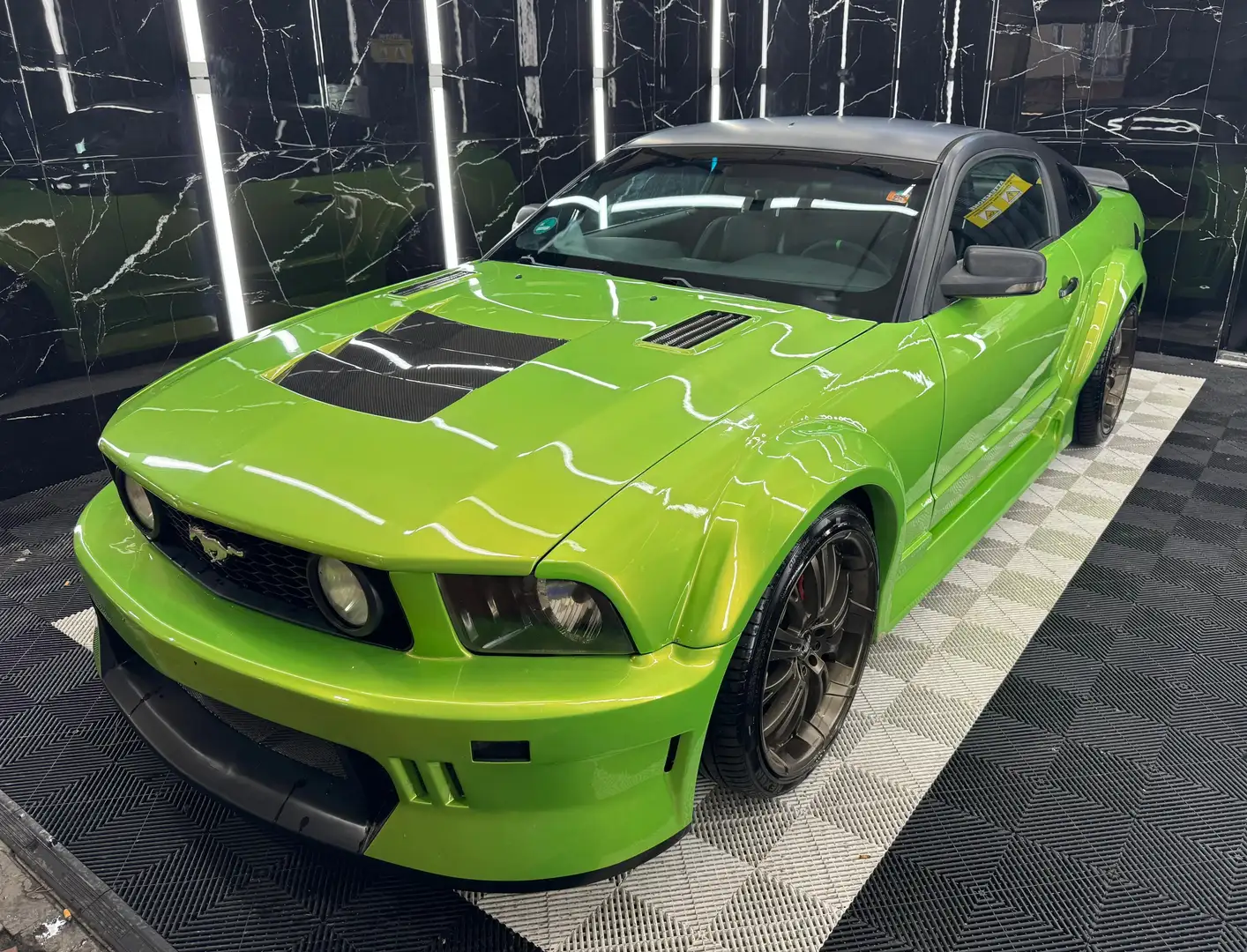 Ford Mustang body kit cervini Verde - 1