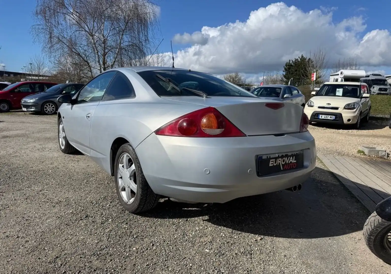 Ford Cougar 2.0 130ch basis 3p Grau - 2