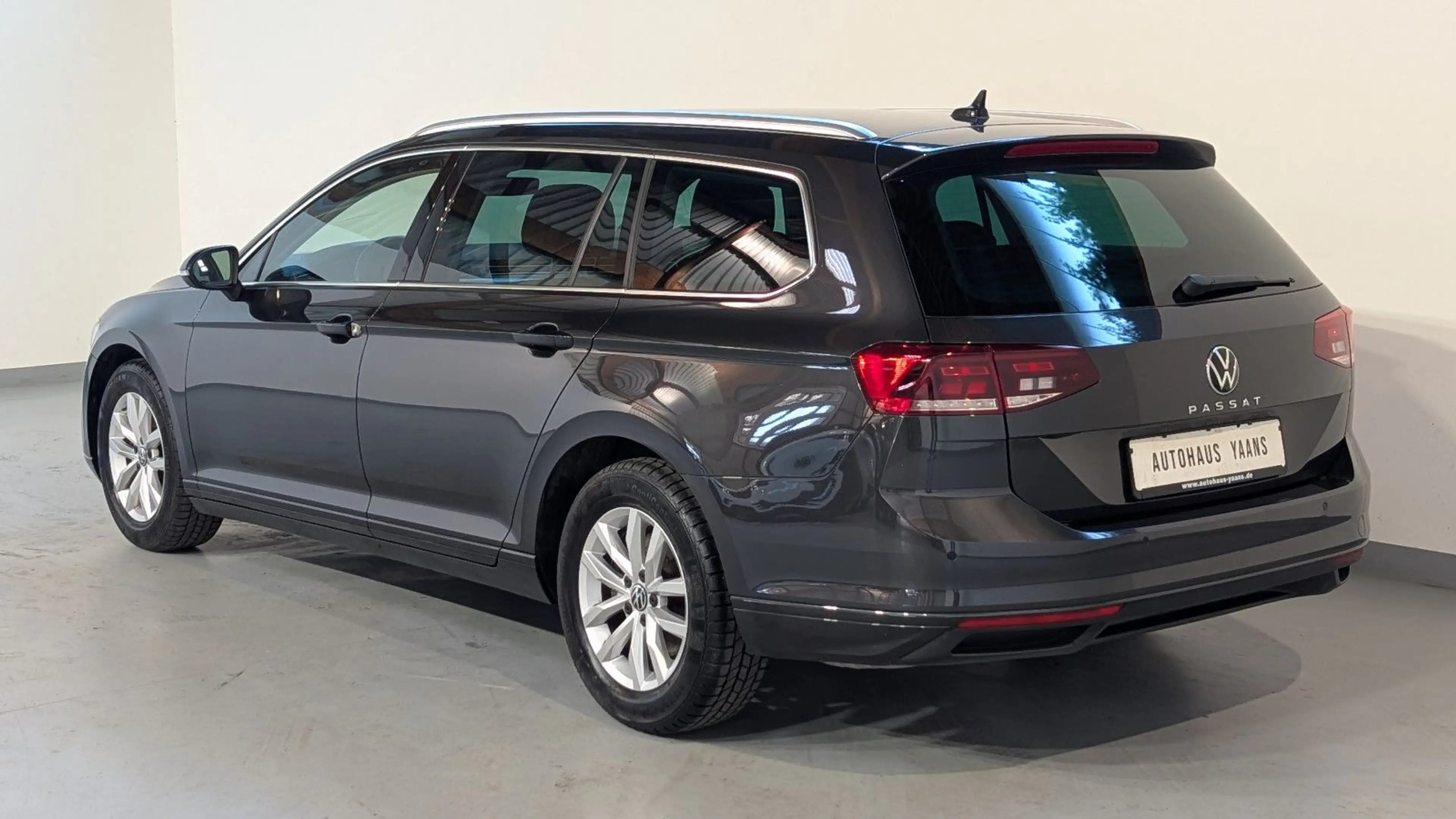 Volkswagen Passat Variant Passat 1.5 TSI Business ACC+SIDE+KAM+LED+AHK — photo 7