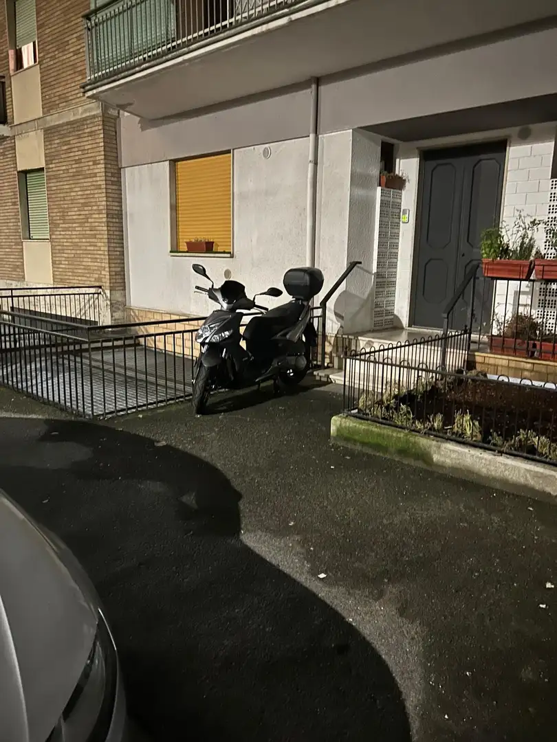 Kymco Agility 125 Noir - 2