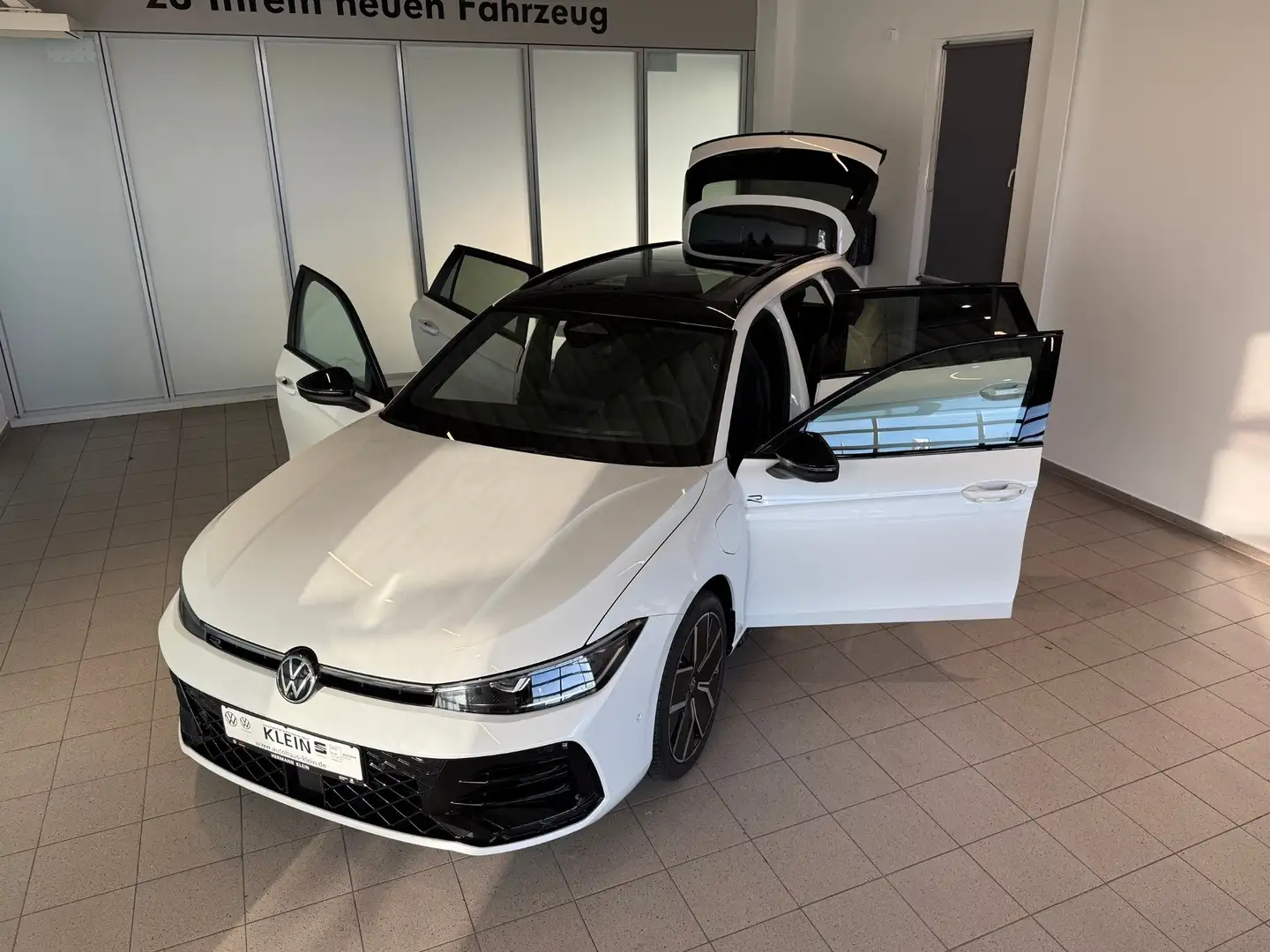Volkswagen Passat R-Line 1,5 l eHybrid OPF 130 kW (177 PS) / 85 KW ( Noir - 2