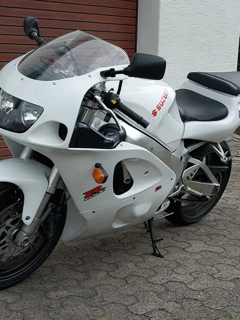 Suzuki GSX-R 750 Weiß - 2