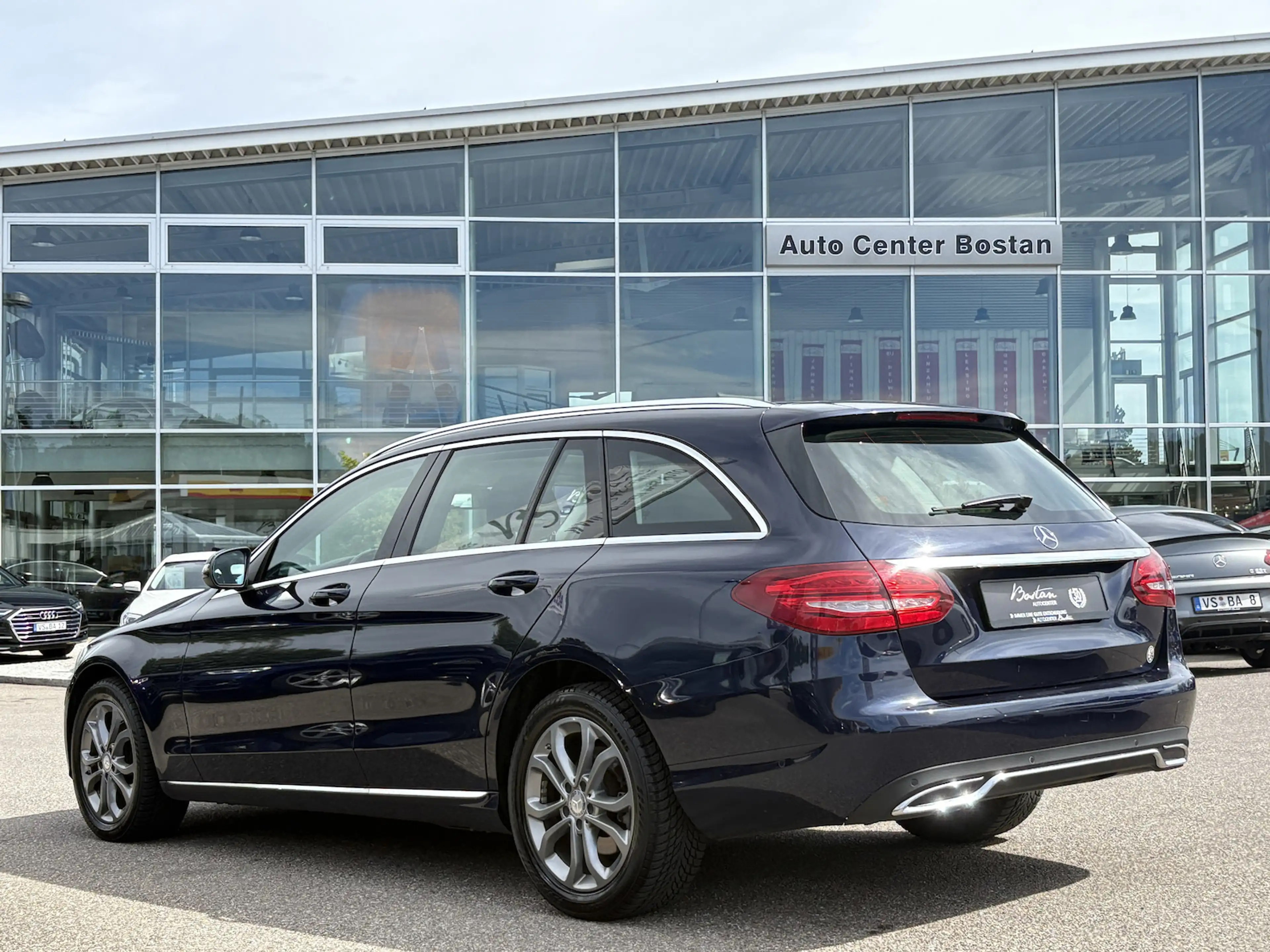 Mercedes-Benz C 220 d 4Matic KAMERA/NAVI/PANO/SITZHEIZUNG/AHK — photo 5