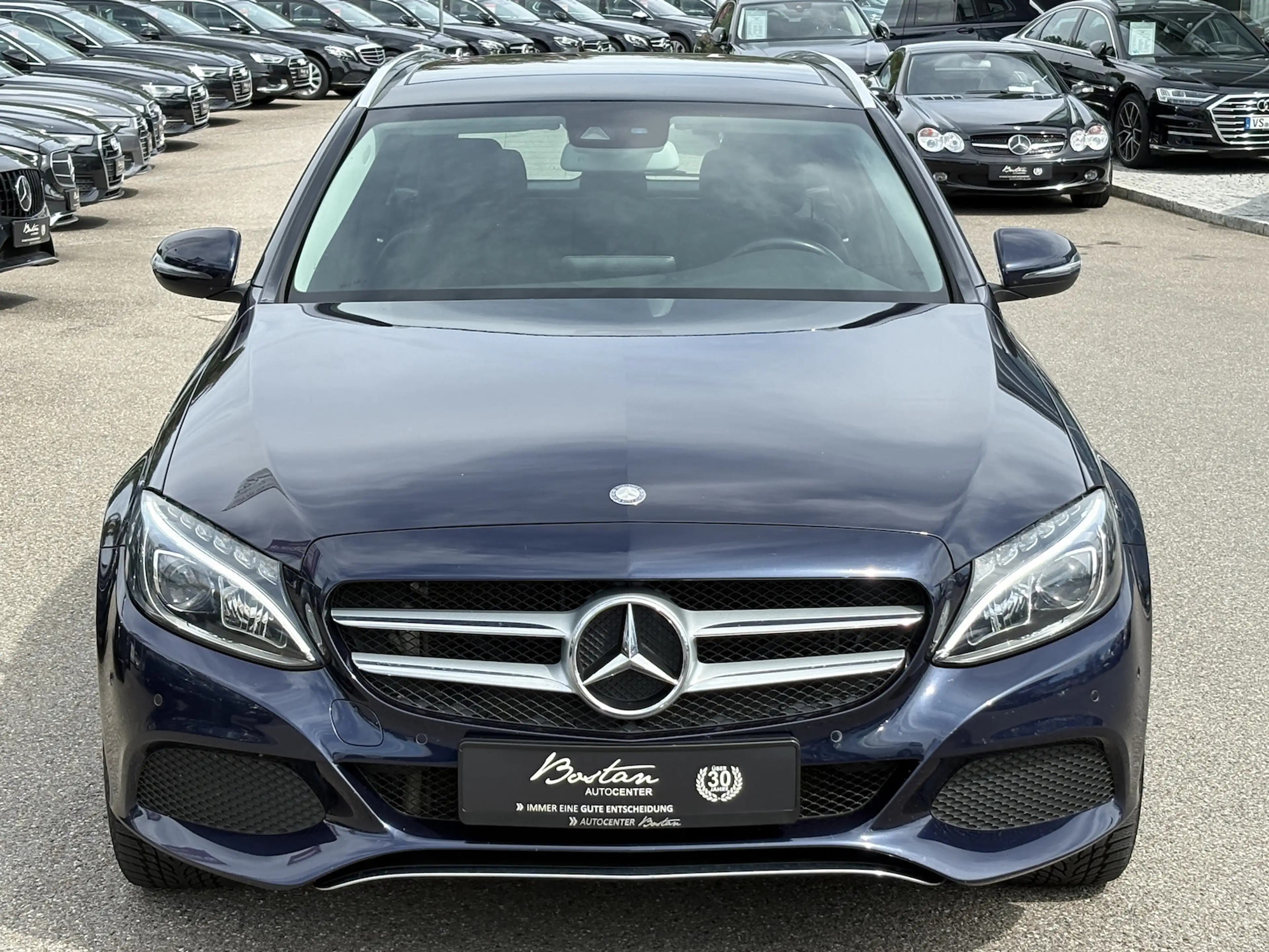 Mercedes-Benz C 220 d 4Matic KAMERA/NAVI/PANO/SITZHEIZUNG/AHK — photo 10