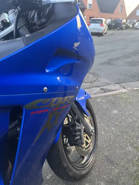 Honda CBR 1100
