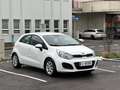 Kia Rio 1,2 CVVT Cool Limousine Weiß - thumbnail 2