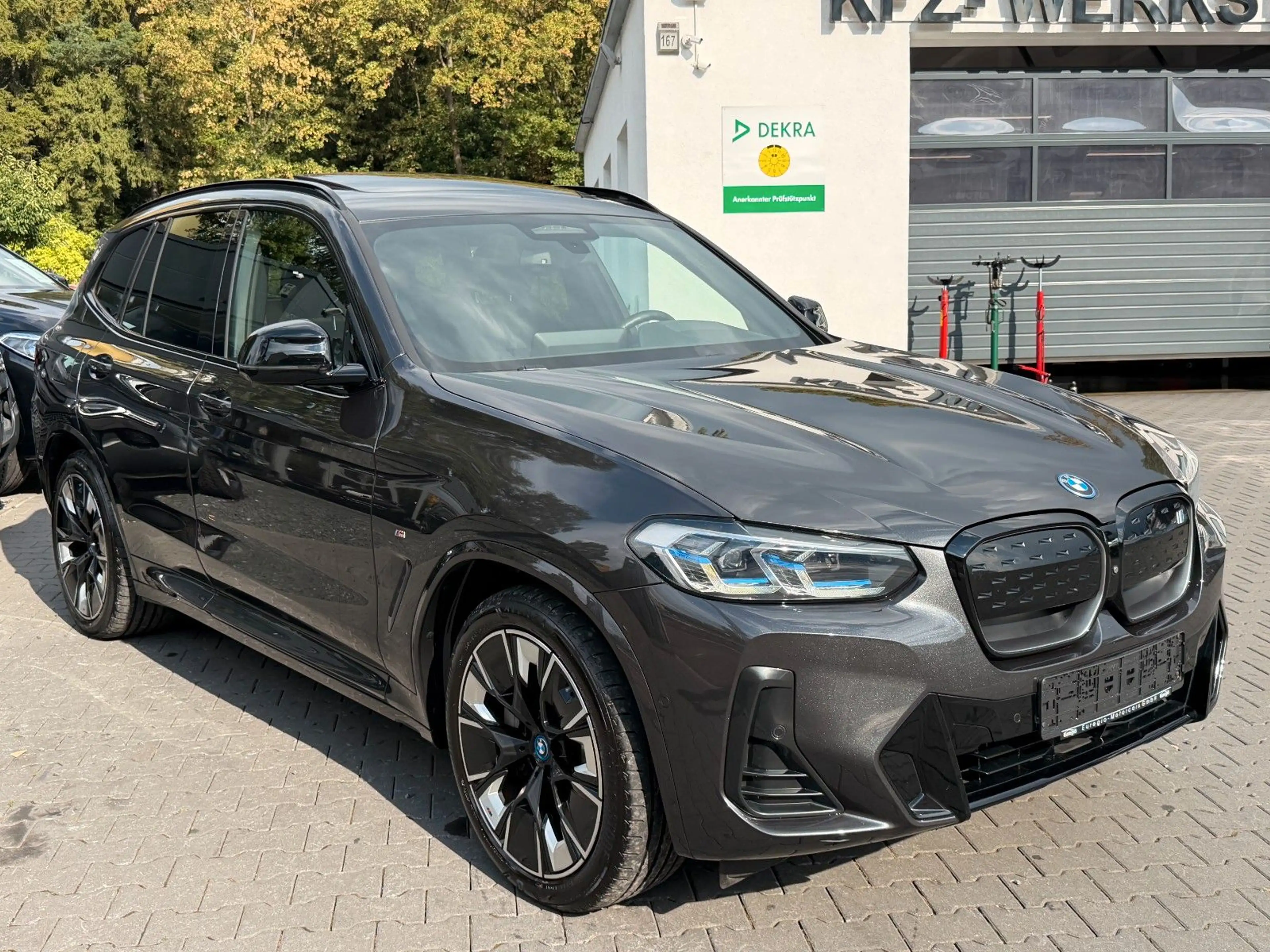 BMW iX3 Impressive 1 Hand - Laser - M Sportpaket /// — photo 5