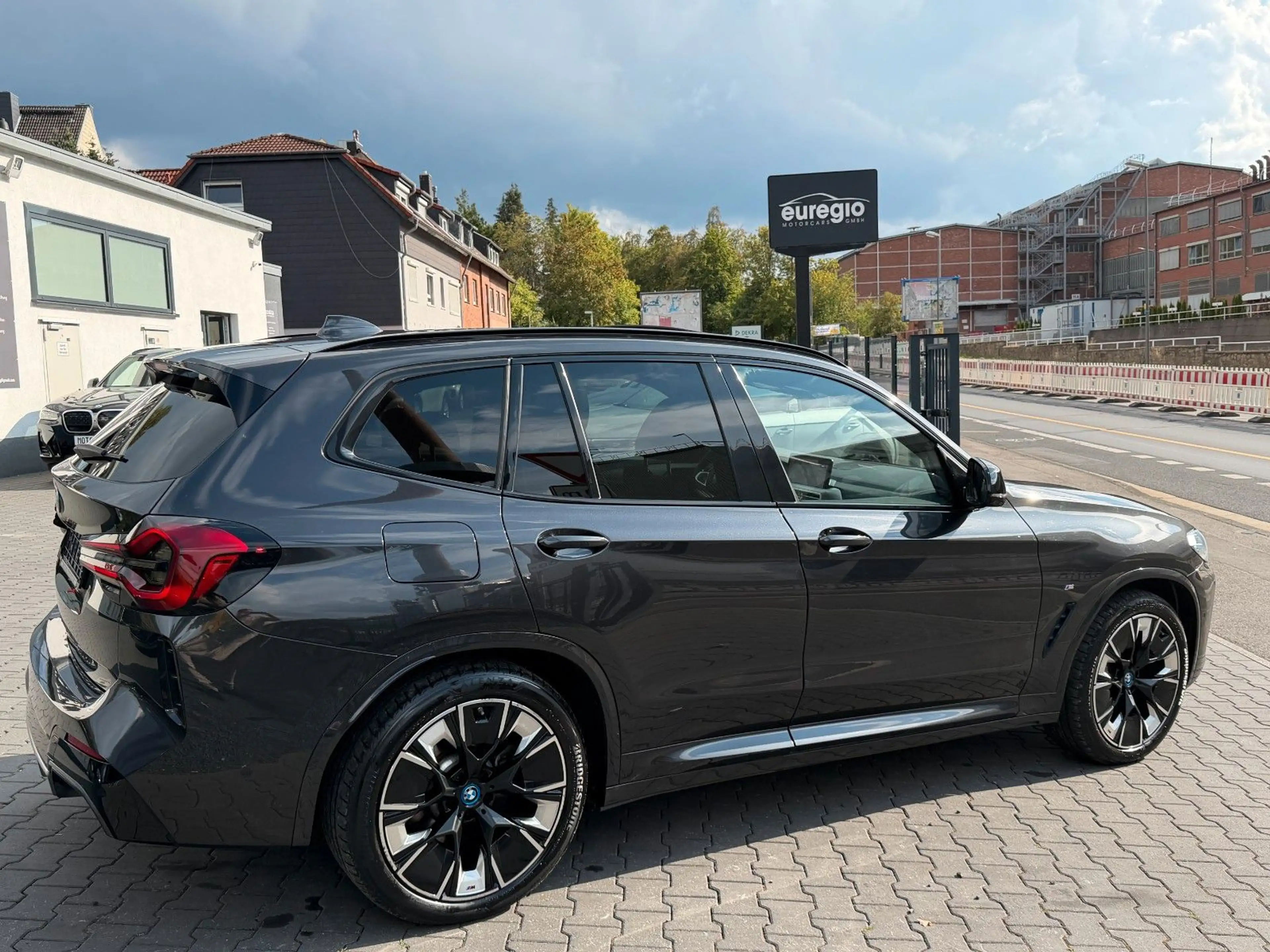 BMW iX3 Impressive 1 Hand - Laser - M Sportpaket /// — photo 7