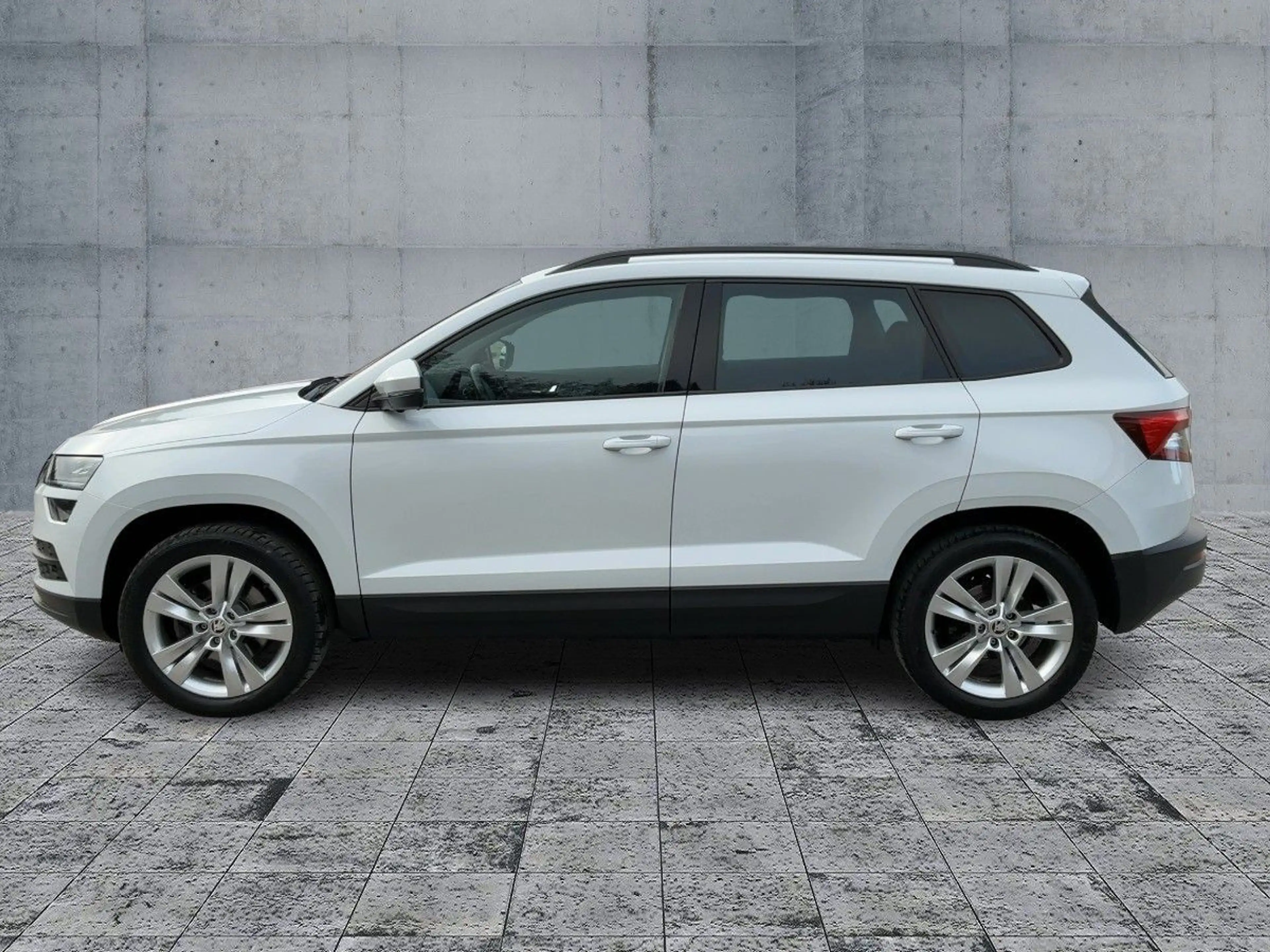 Skoda Karoq 2.0 TDI DSG 4x4 STYLE LED+ACC+STDHZG+AHK — photo 4