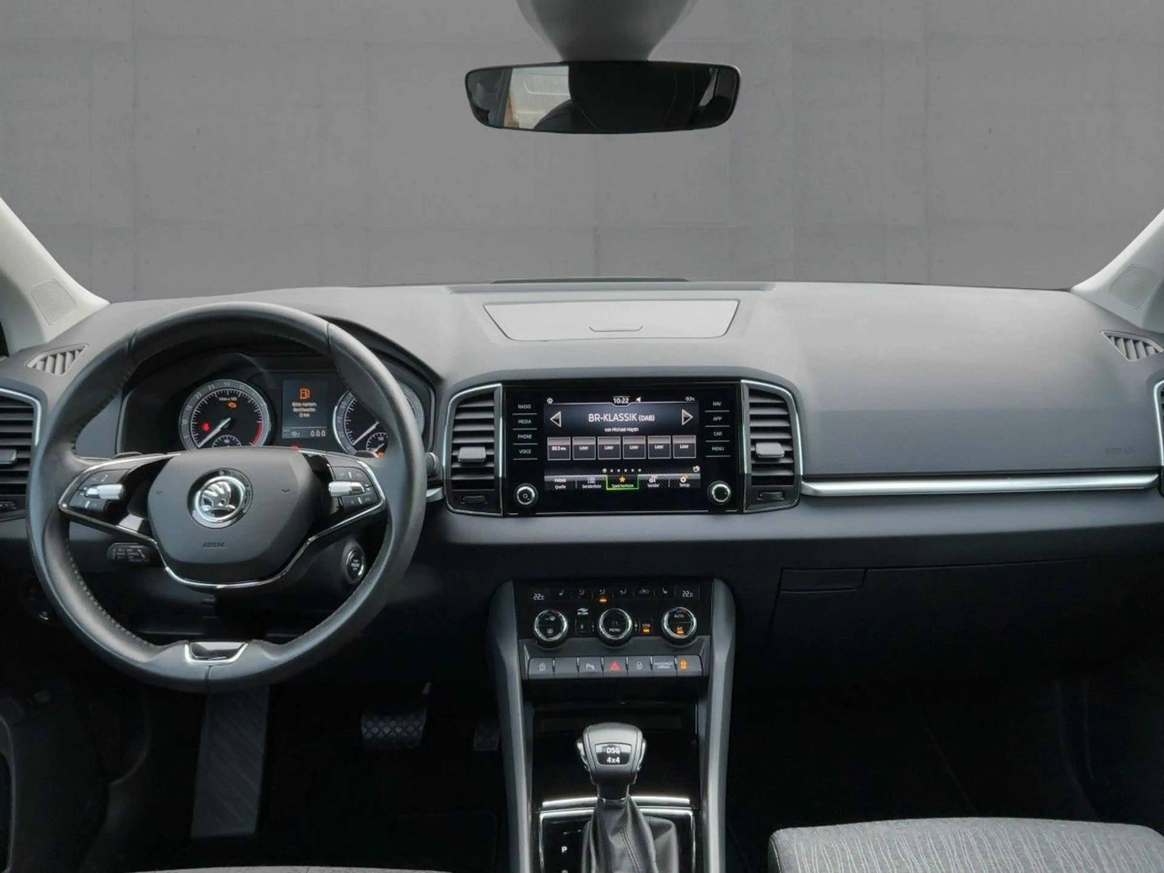 Skoda Karoq 2.0 TDI DSG 4x4 STYLE LED+ACC+STDHZG+AHK — photo 9