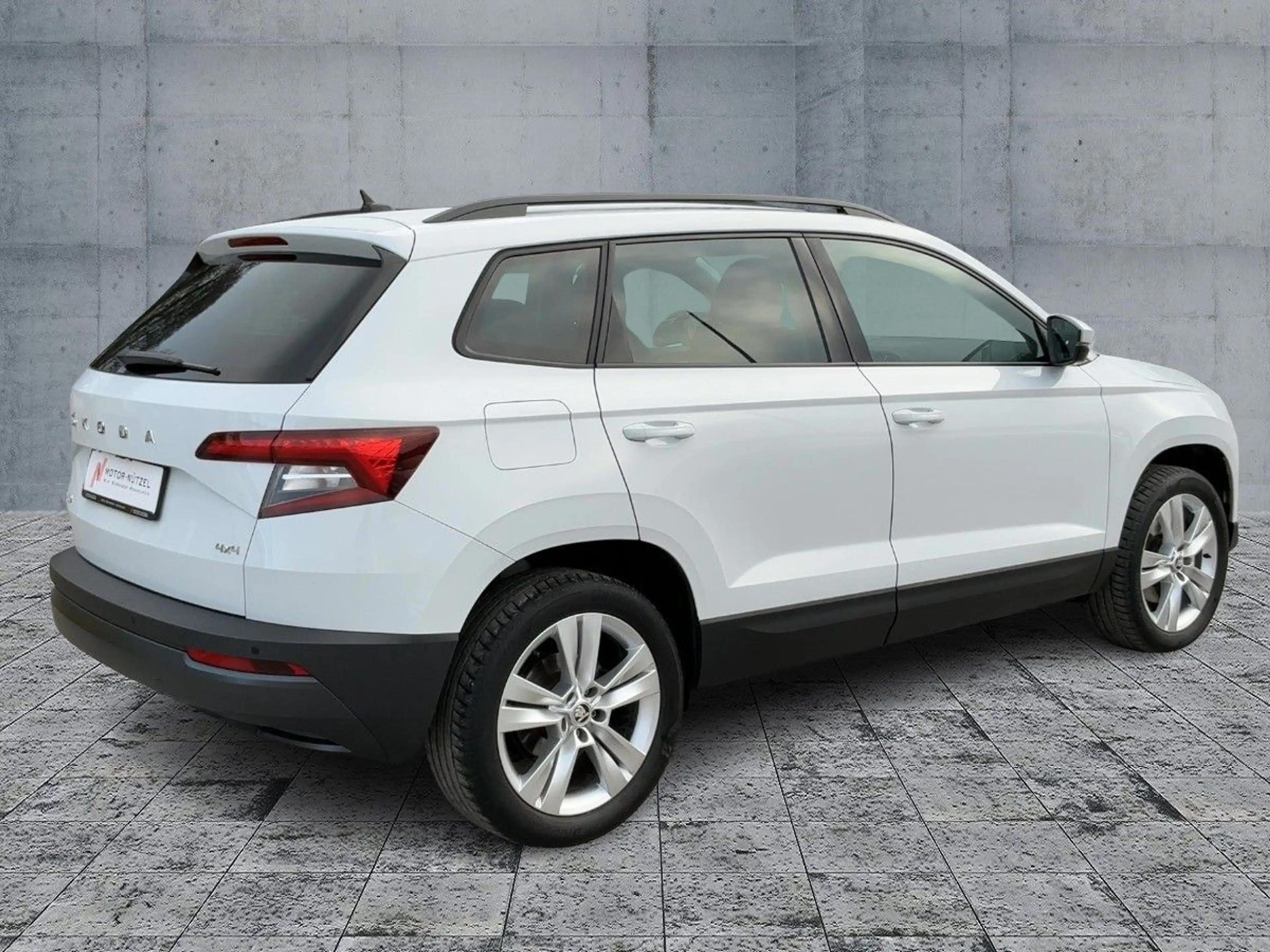 Skoda Karoq 2.0 TDI DSG 4x4 STYLE LED+ACC+STDHZG+AHK — photo 6