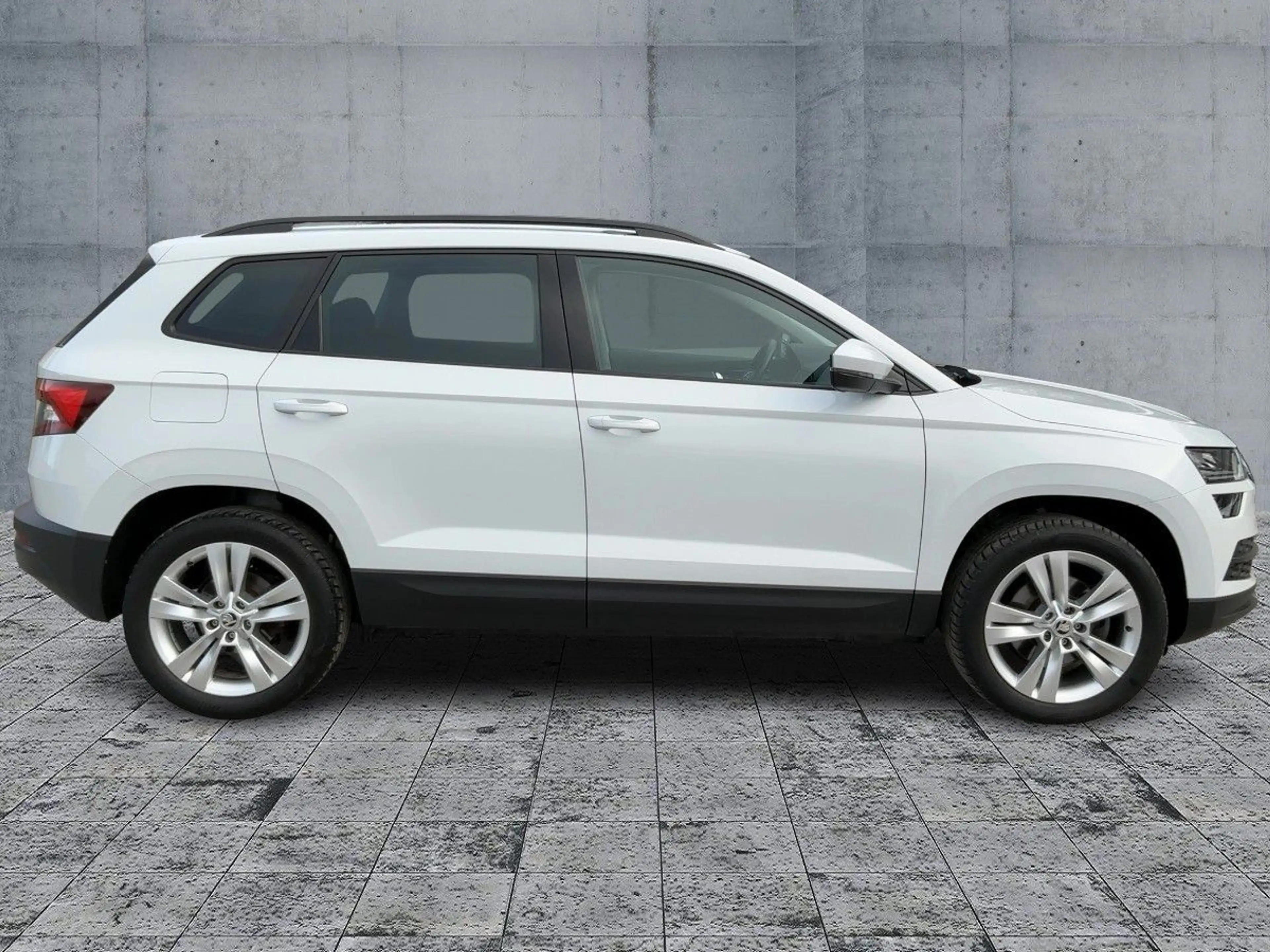 Skoda Karoq 2.0 TDI DSG 4x4 STYLE LED+ACC+STDHZG+AHK — photo 7