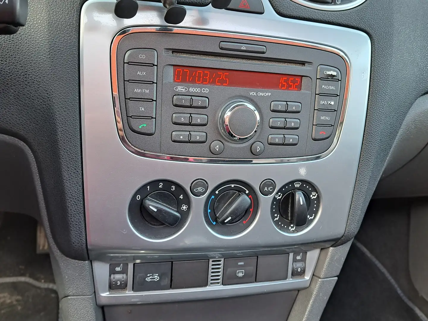 Ford Focus CC 1.6 - 100 Trend - 2