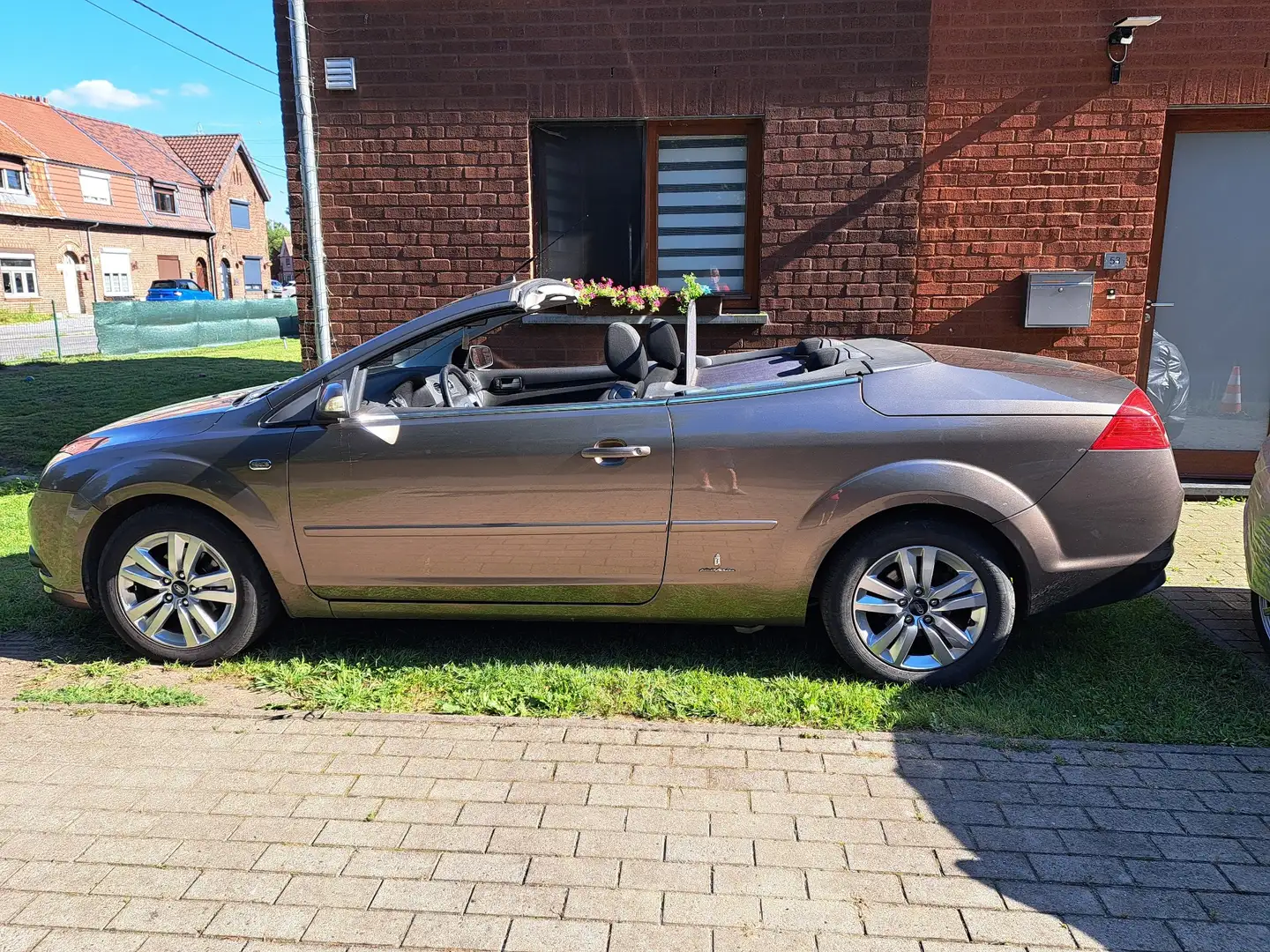Ford Focus CC 1.6 - 100 Trend - 1
