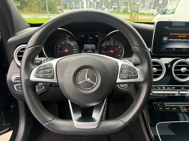 Mercedes-Benz C-Class view 9