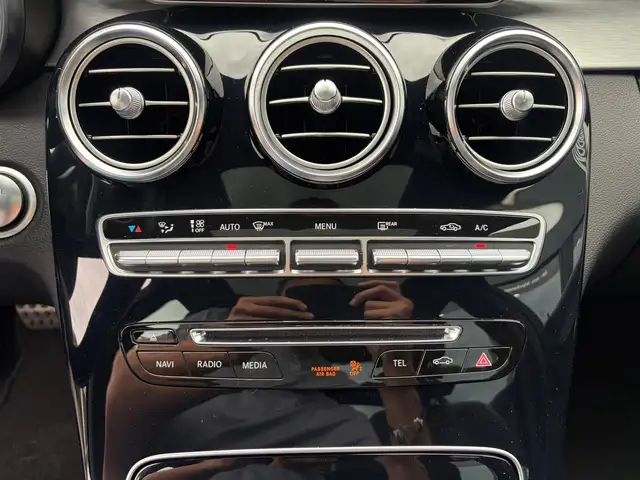 Mercedes-Benz C-Class view 14