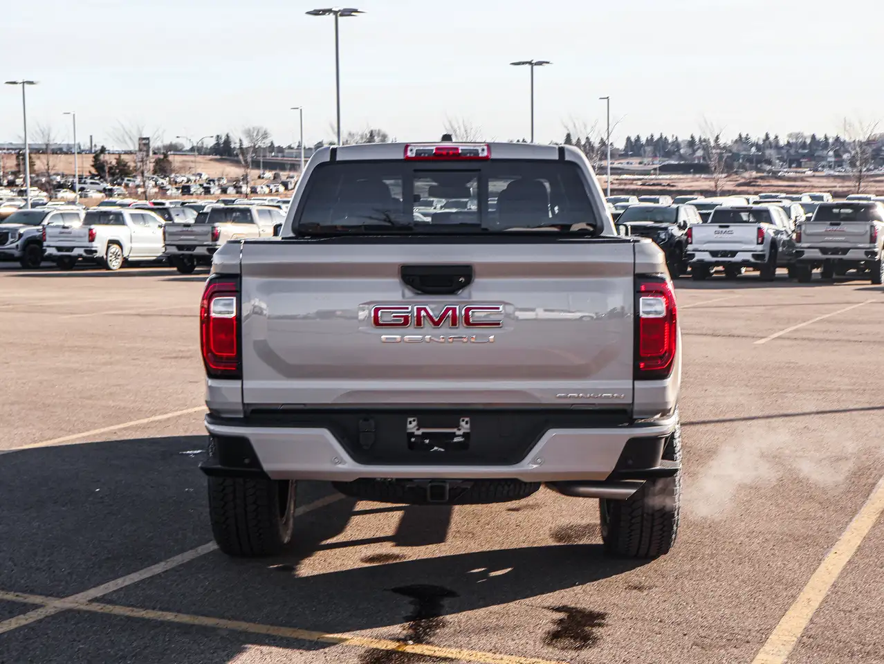 GMC Canyon снимка GMC Canyon