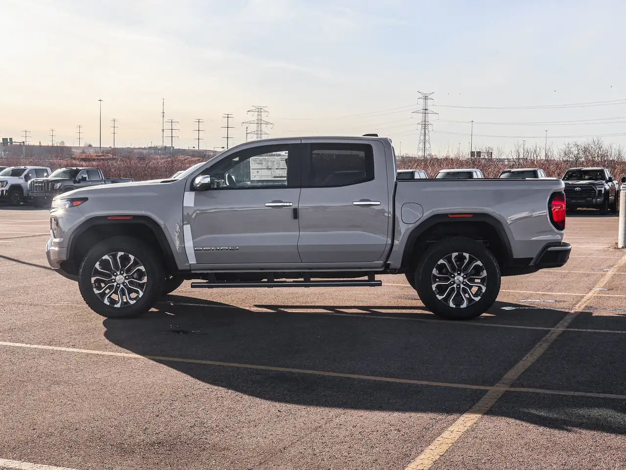GMC Canyon снимка GMC Canyon
