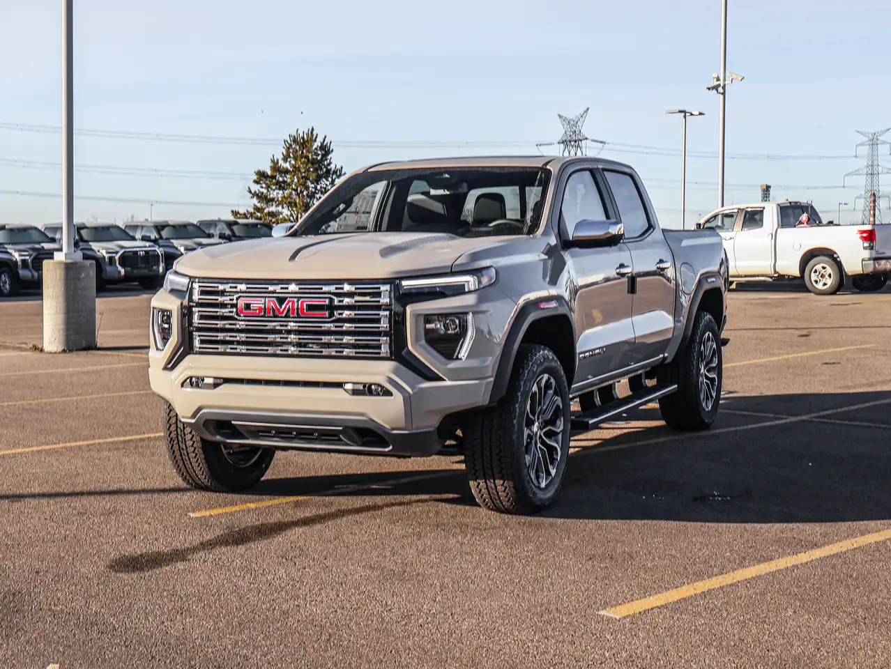 GMC Canyon снимка GMC Canyon