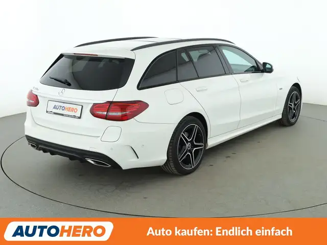 Mercedes-Benz C-Class view 6
