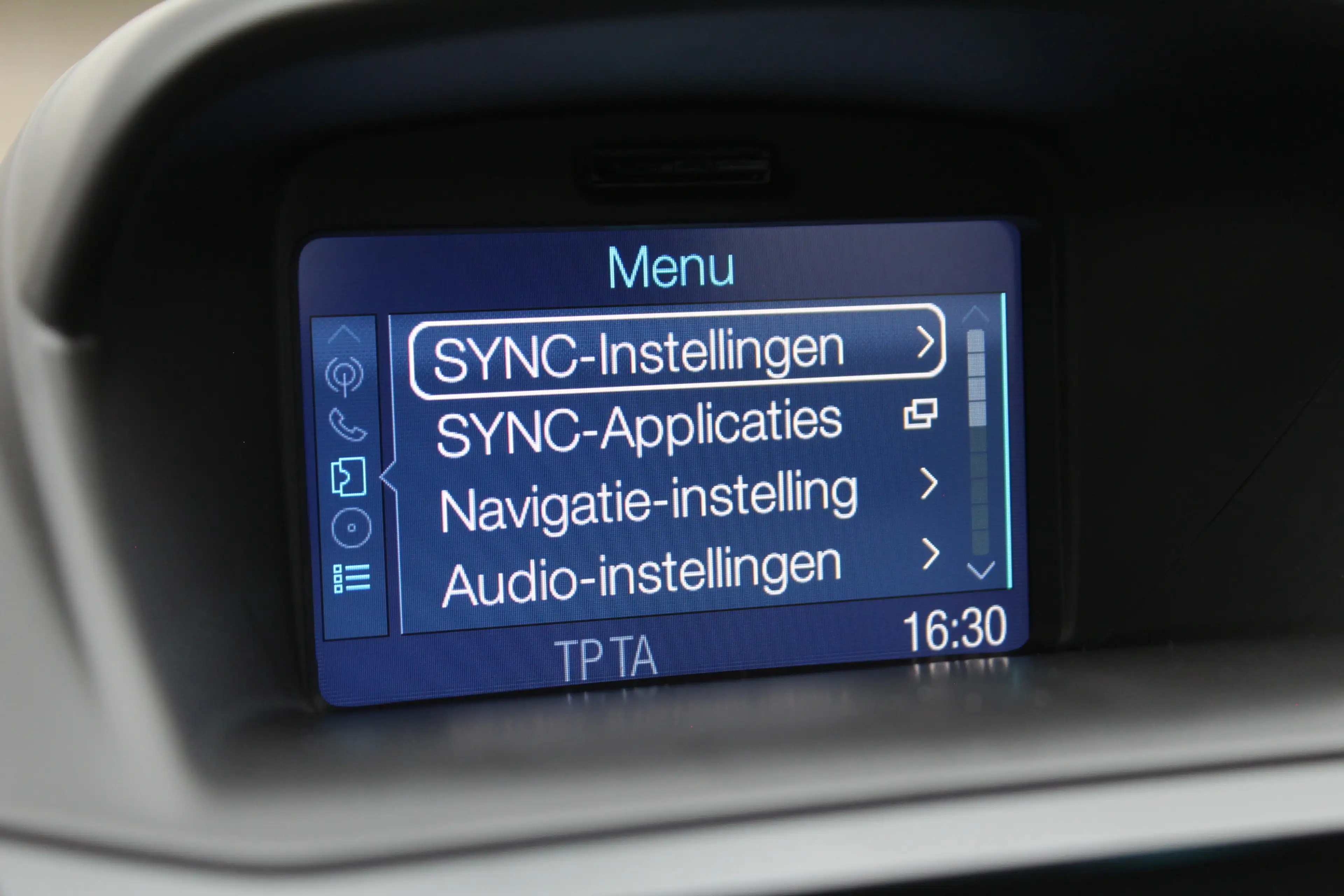 Ford Fiesta 1.0 Style | Origin NL | Bluetooth | Airco — photo 27