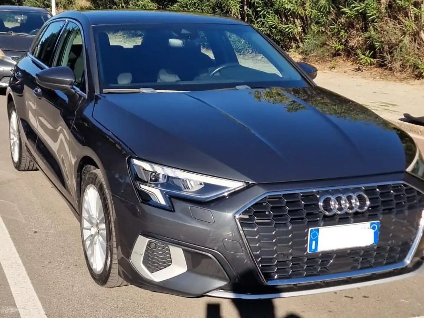 Audi A3 A3 40 TFSI-e con gancio traino elettrico Grigio - 2