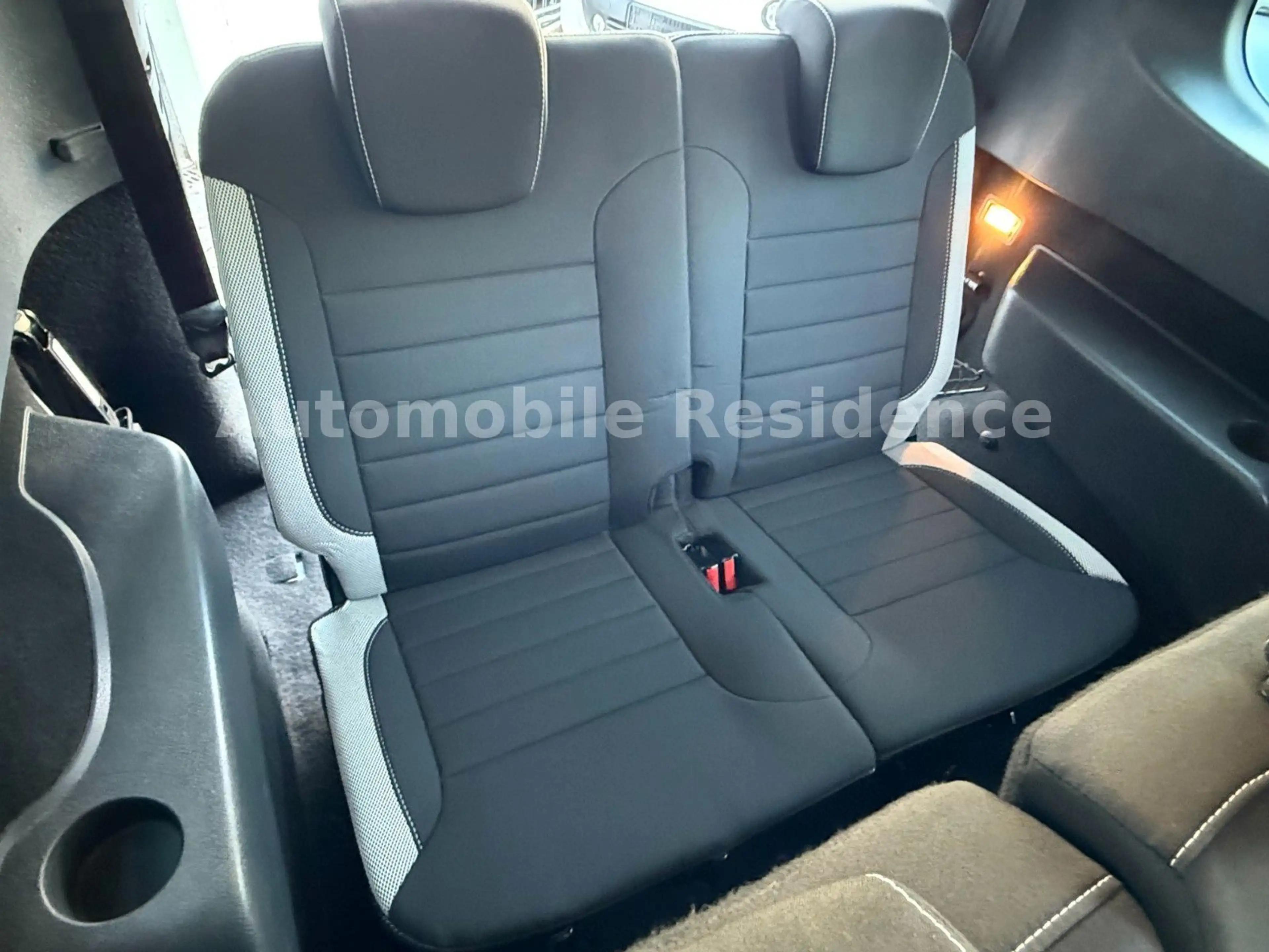 Dacia Lodgy Stepway 1.2*7SITZ*NAVISHZ*TEMP*PDC*1VB*TOP — photo 10