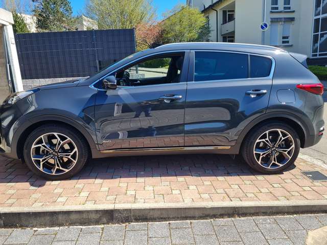 Imagine Kia Sportage Sportage 1.6 T-GDI AWD DCT GT LINE