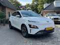 Hyundai KONA EV Comfort 39 kWh fase 3 ecc,lmv,navi,cruise,warmt Blanc - thumbnail 6