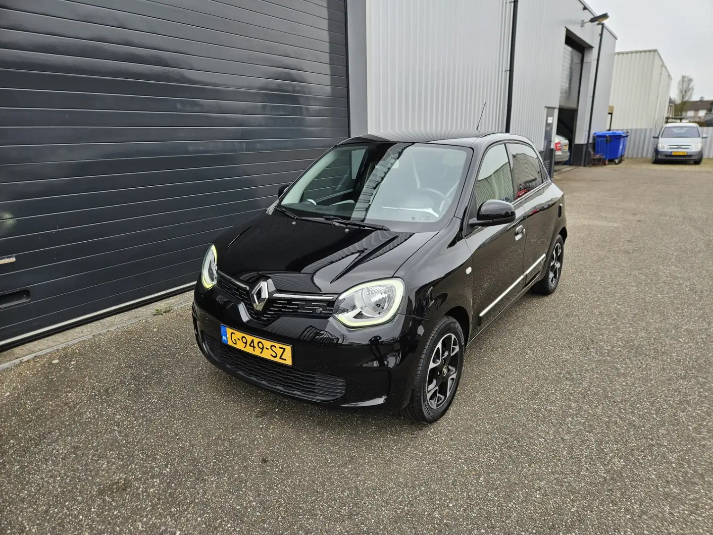 Renault Twingo 1.0 SCe Intens Zwart - 2
