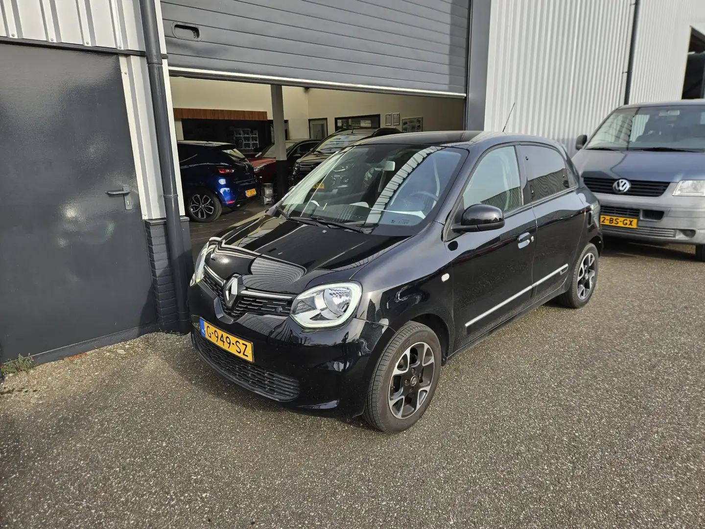 Renault Twingo 1.0 SCe Intens Zwart - 1
