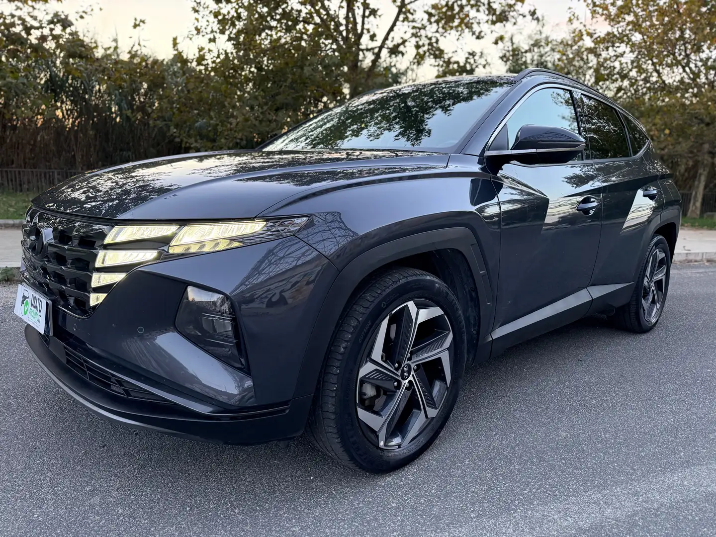 Hyundai TUCSON 1.6 FULL HYBRID 180cv UNIPRO Garanzia Hyundai 2028 Gris - 1
