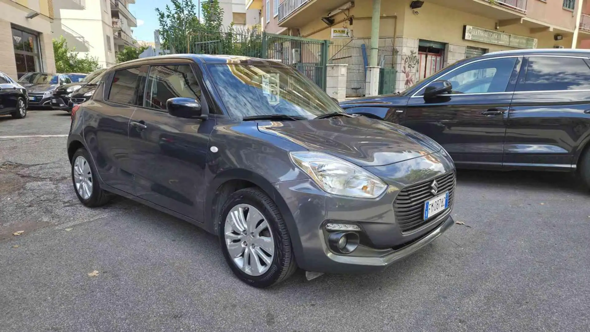 Suzuki Swift 1.2 Dualjet Cool Gris - 1