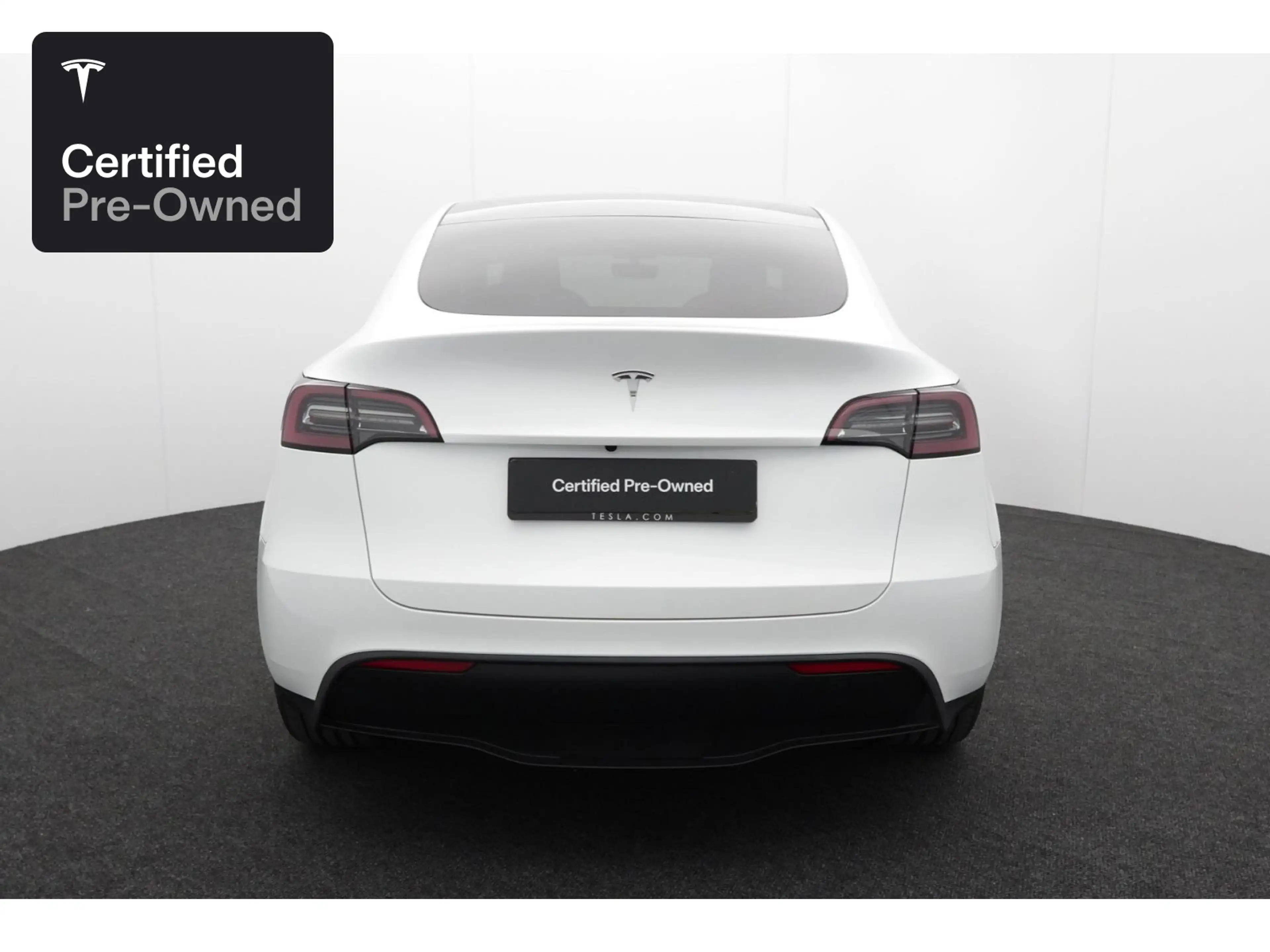 Tesla Model Y Rear-Wheel Drive "Certified Pre-Owned" — photo 7