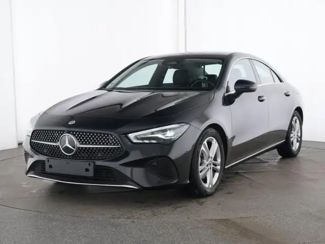 Mercedes-Benz CLA 180 Automatic Sport 4P SEDAN BERLINA