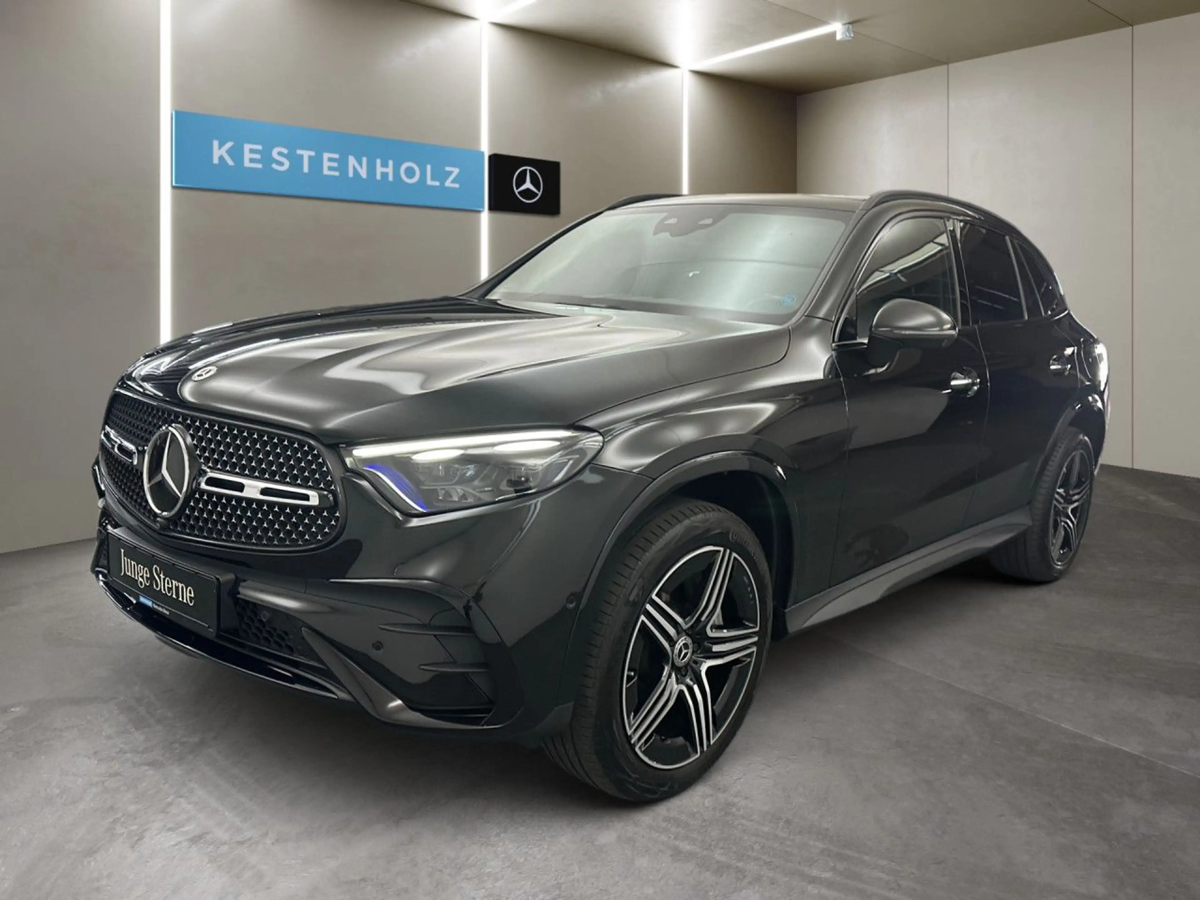 Mercedes-Benz GLC 400 e 4M AMG Fahrass WideScreen Burmester HUD — photo 2