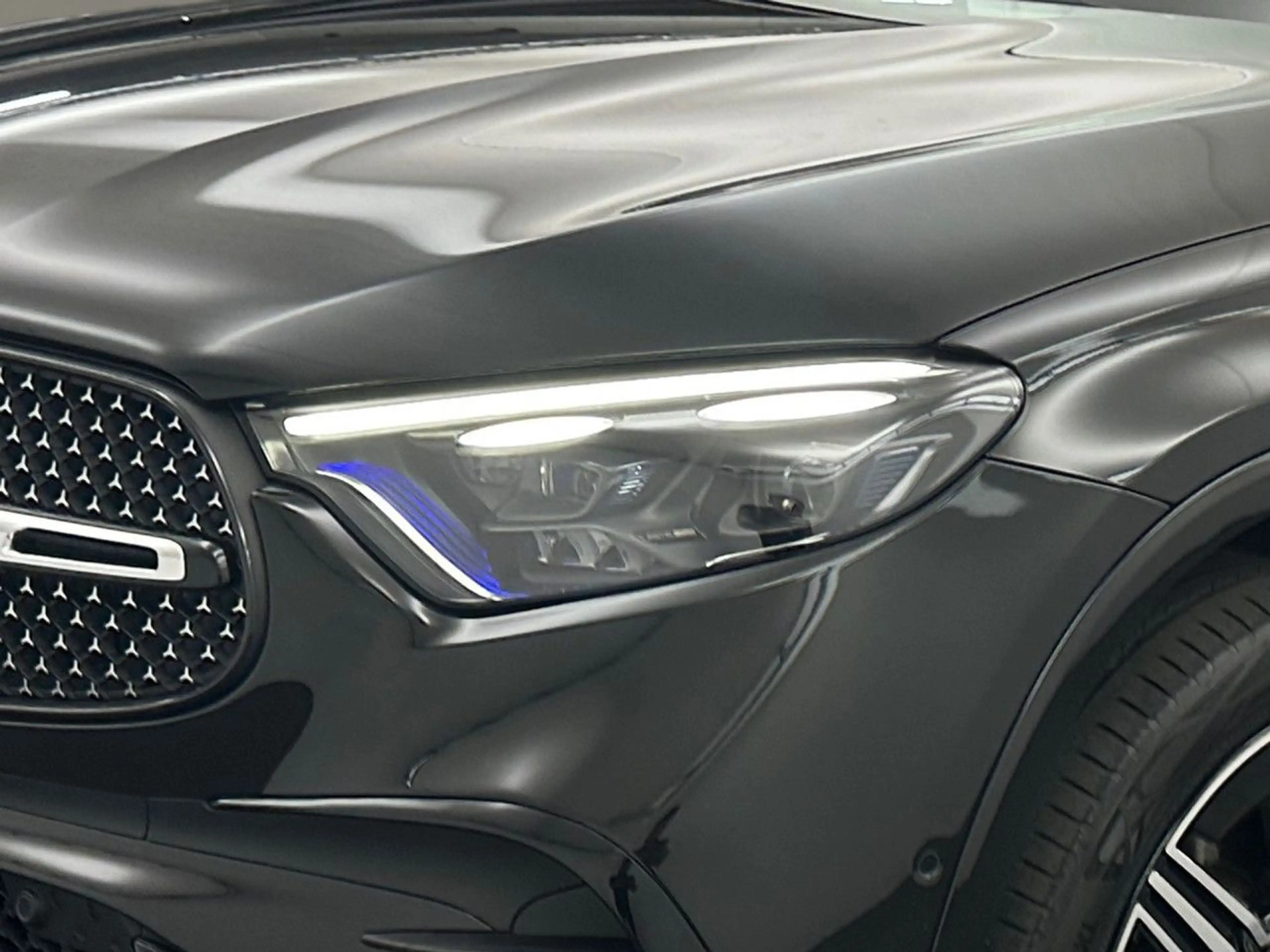 Mercedes-Benz GLC 400 e 4M AMG Fahrass WideScreen Burmester HUD — photo 6