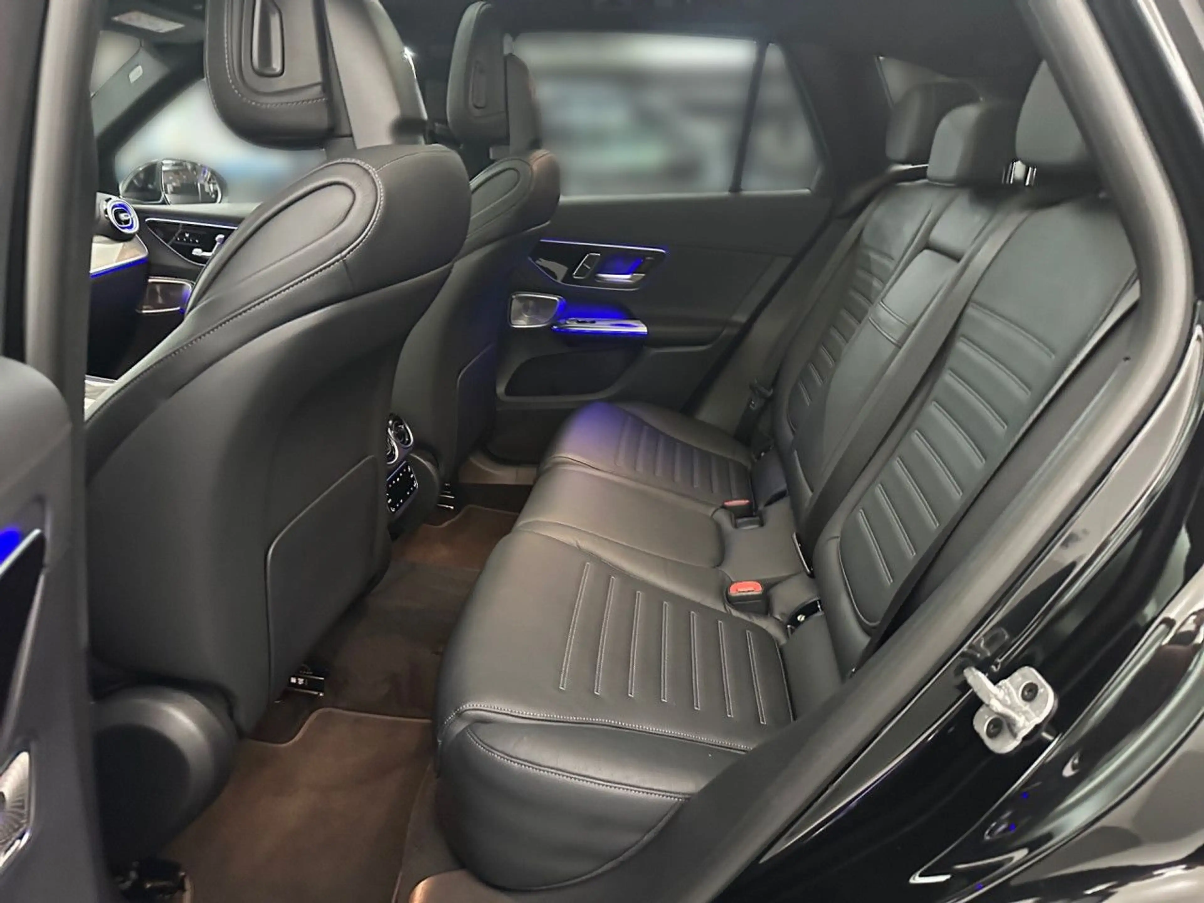 Mercedes-Benz GLC 400 e 4M AMG Fahrass WideScreen Burmester HUD — photo 12