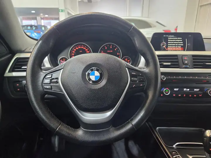 BMW Serie 4 420 d Gran Coupé xDrive 2015, foto 17