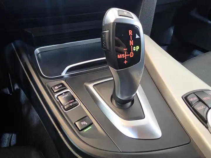 BMW Serie 4 420 d Gran Coupé xDrive 2015, foto 22