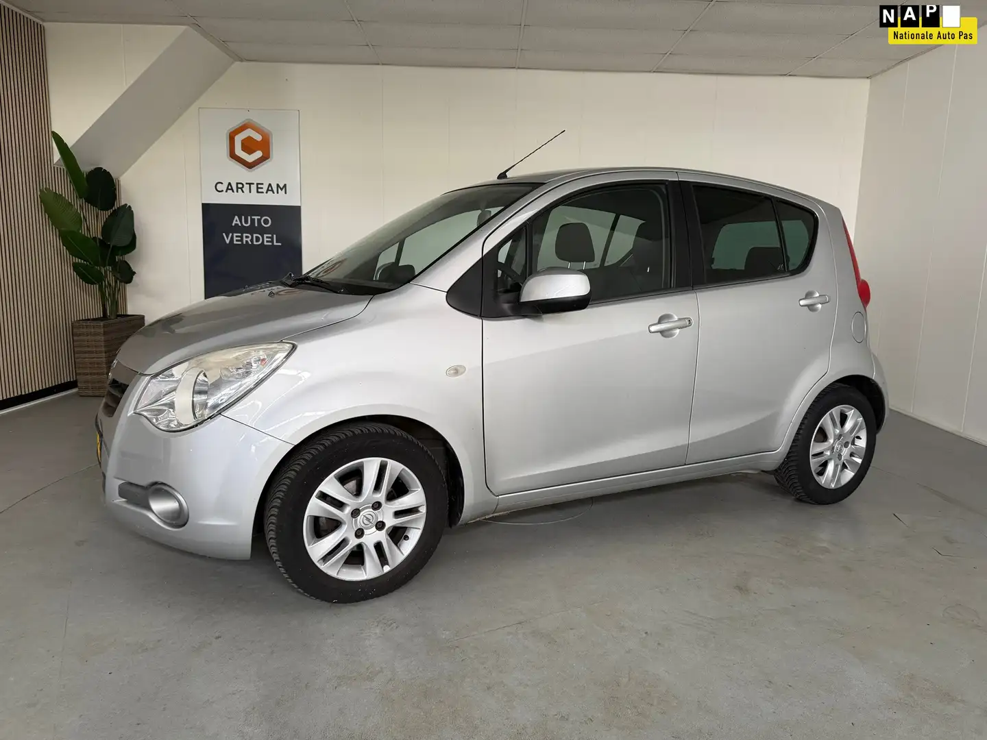 Opel Agila 1.2 Edition Airco, Trekhaak, LMV Gris - 1