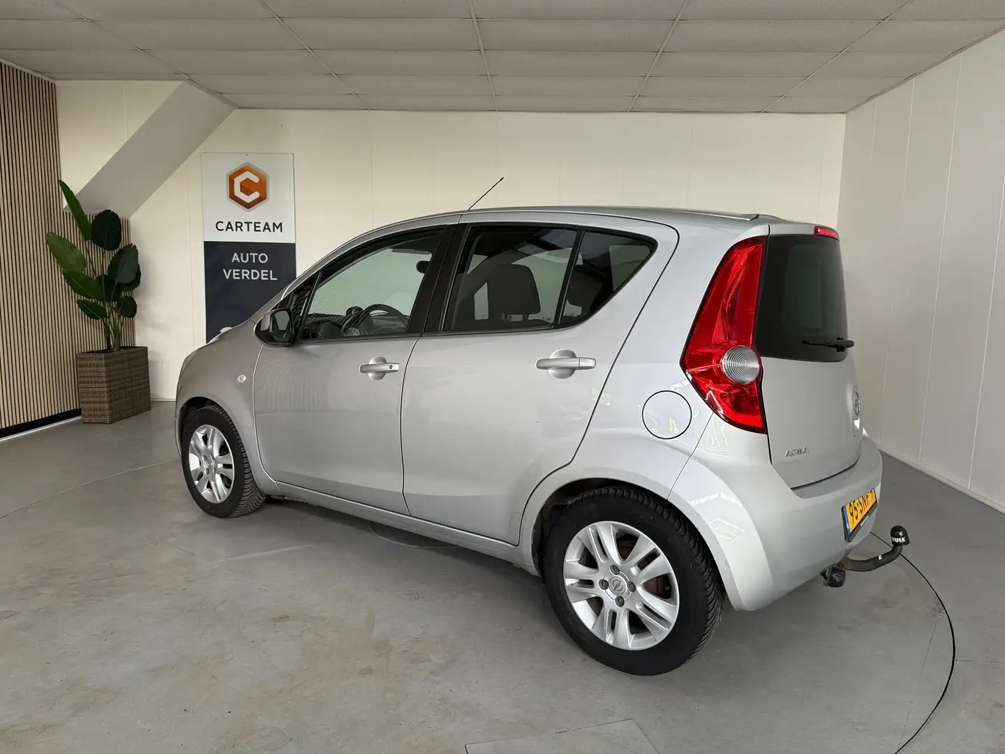 Opel Agila 1.2 Edition Airco, Trekhaak, LMV Gris - 2