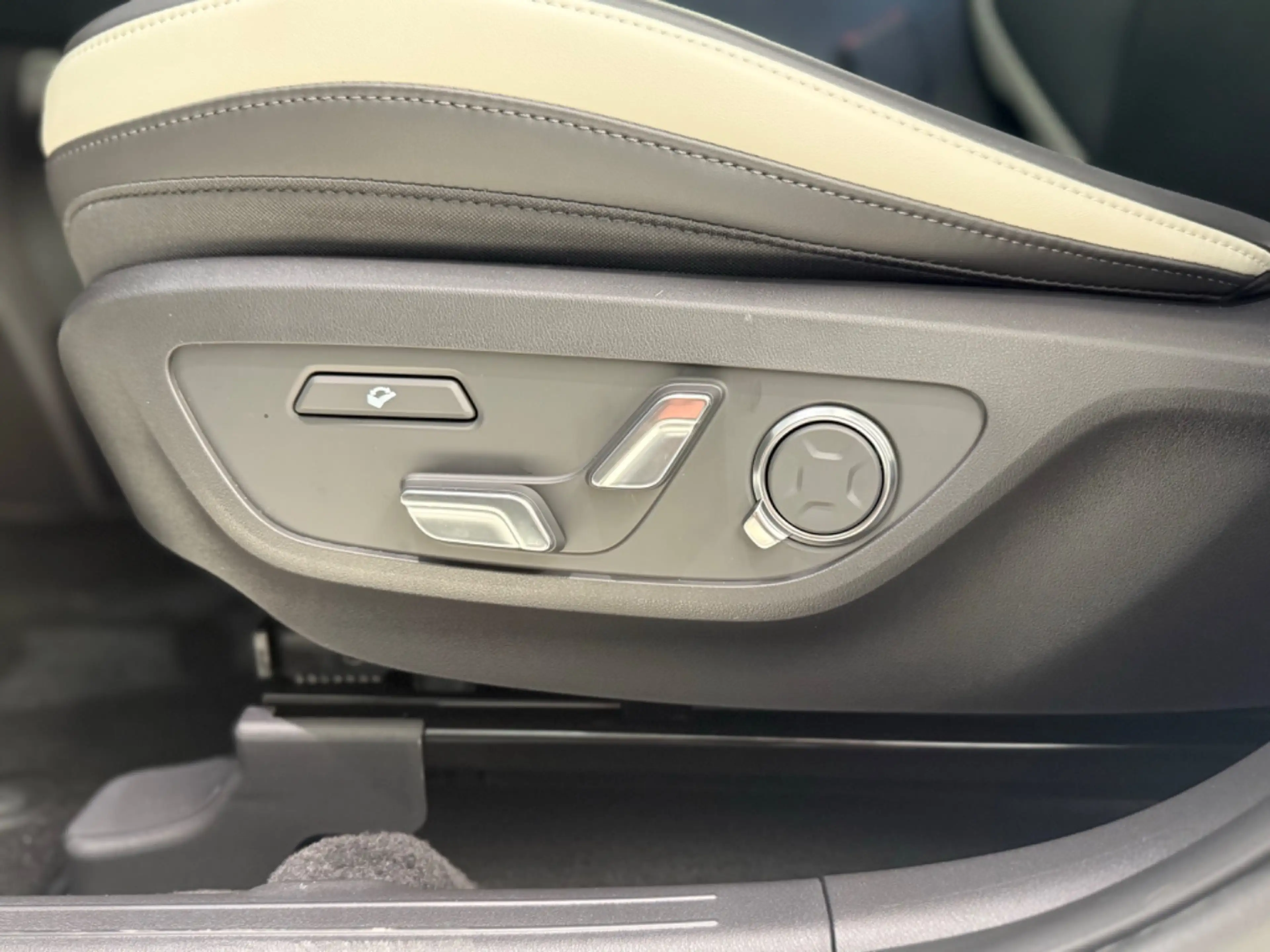 Kia EV5 81kWh GT-Line Gewerbeangebot*Glasdach*360Grad — photo 17