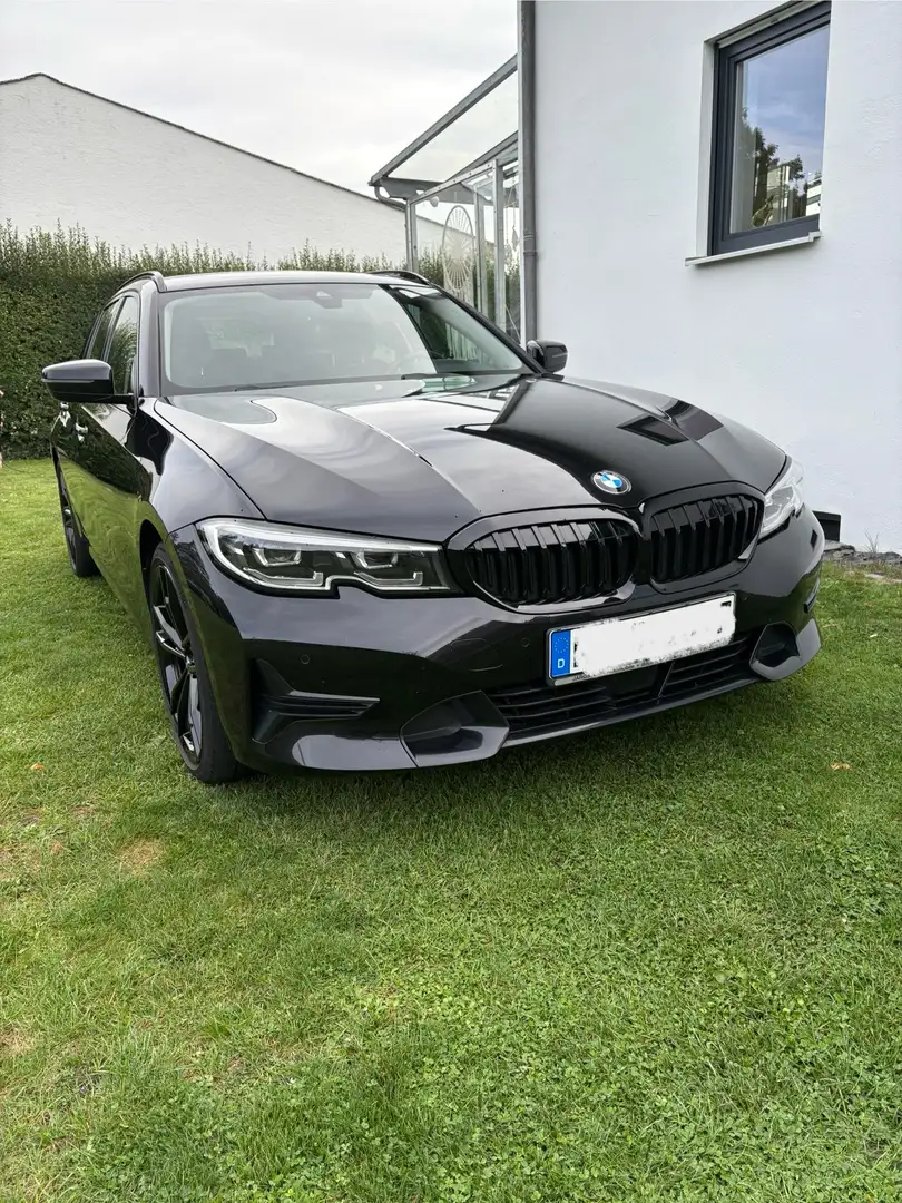 BMW 320 320 d Sport Line Schwarz - 1