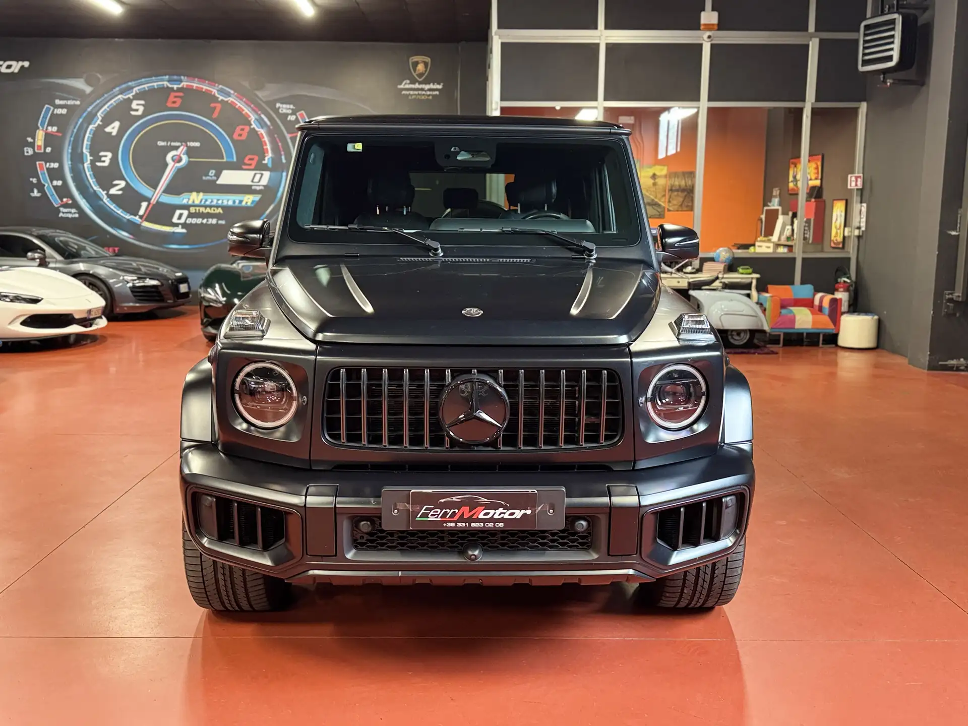 Mercedes-Benz G-Class 2024 블랙 사진 1