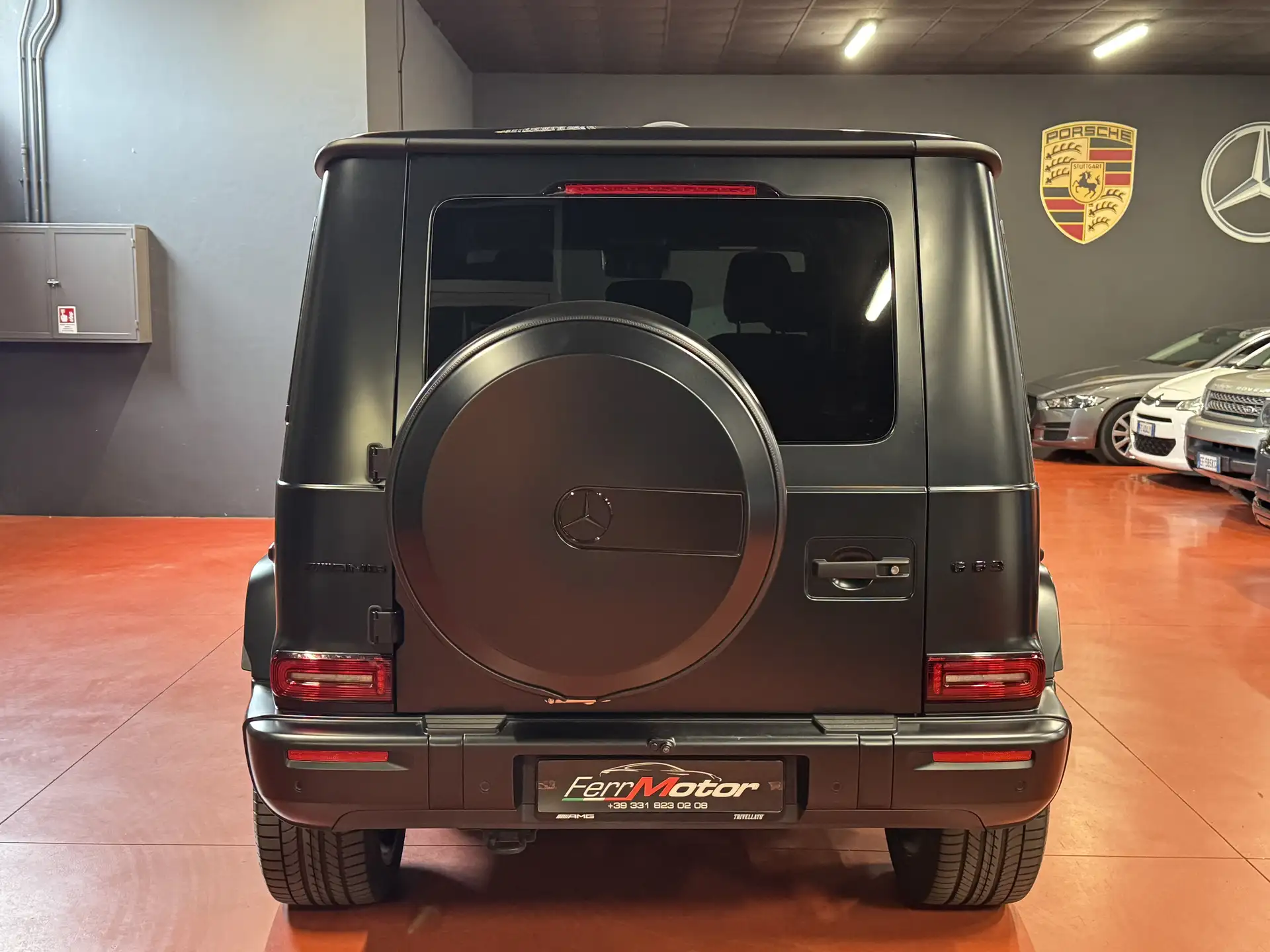 Mercedes-Benz G-Class 2024 블랙 사진 6
